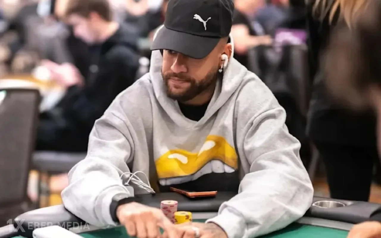 Neymar dünya çempionatında uduzandan sonra poker turnirinə qatıldı
