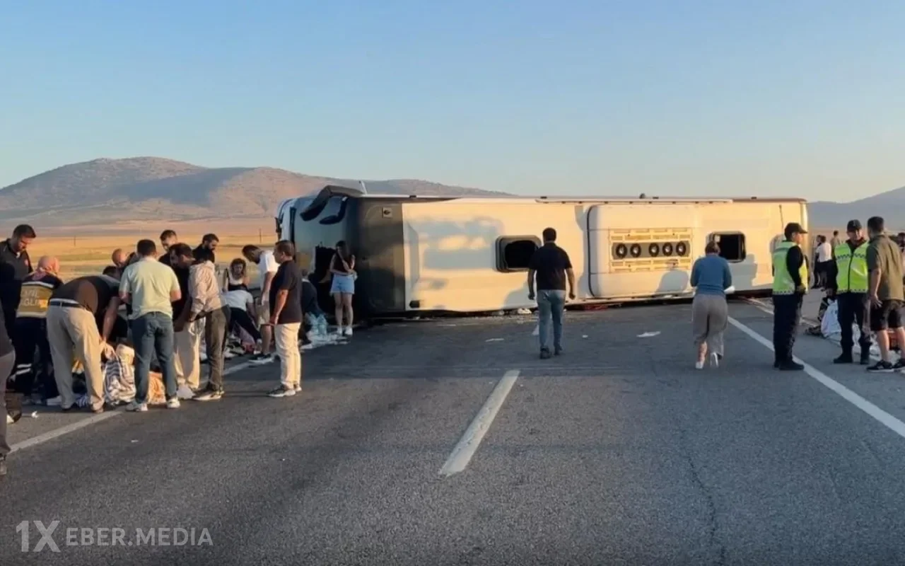 İstanbuldan çıxan avtobus aşdı - 30-dan çox yaralı var