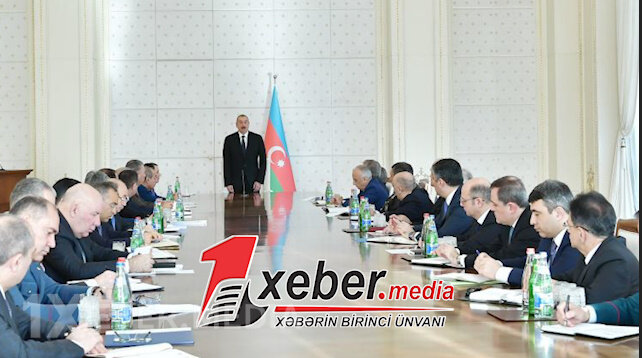 Hökumət üzvləri neçə xarici dil bilir?
