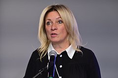 Zaxarova Şveytsariyanın neytrallıq siyasətinin çevikliyindən danışdı