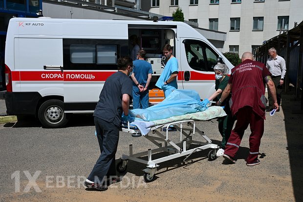 Belaruslu sərnişinləri daşıyan avtobusa növbəti hücum: Kiyevin məqsədi nədir?