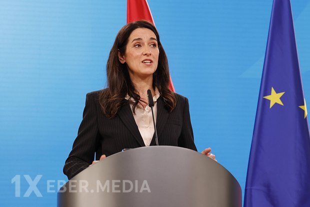 Macarıstanın yeni xarici işlər naziri: Rusiya ilə praqmatik münasibətlər istəyirik