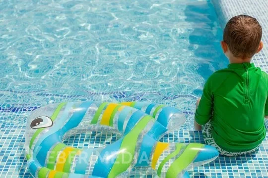 “Sea breeze”də ayağı su borusunda qalan 3 yaşlı uşaq vəfat etdi - YENİLƏNİB
