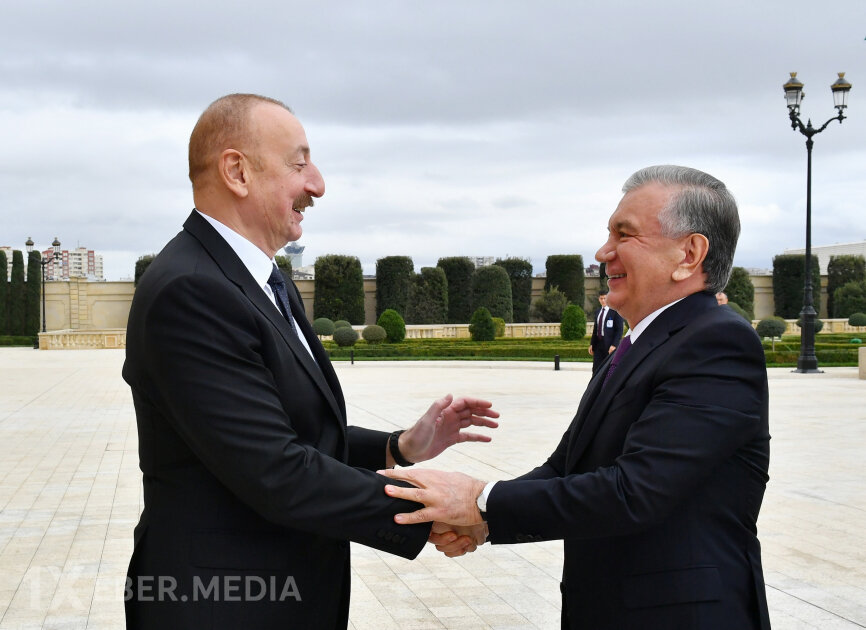 Şavkat Mirziyoyev İlham Əliyevin səfəri ilə bağlı paylaşım edib-VİDEO