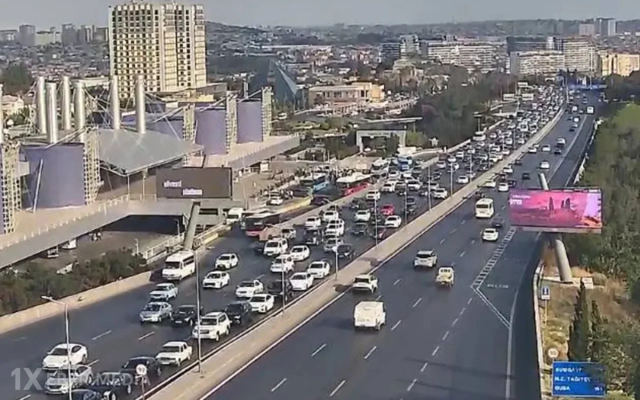 Bakının bu yollarında tıxac var