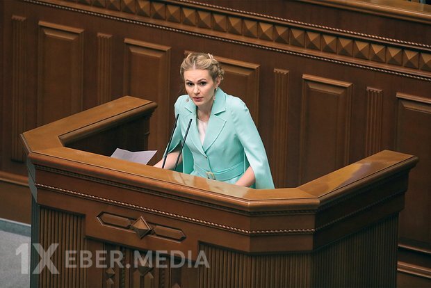 Rada deputatı: Ukrayna ordusunda xaos və korrupsiya hökm sürür