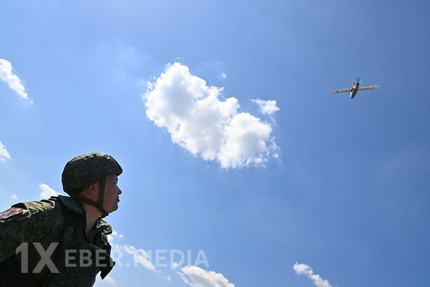 Rusiya hərbçisi: Ukrayna ordusu mülki şəxslərdən sipər kimi istifadə edir