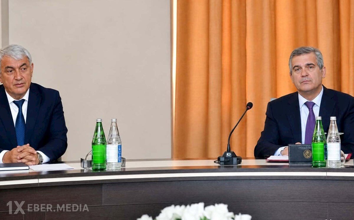 Süleyman Mikayılovun 10 illik müavininə hökm oxundu