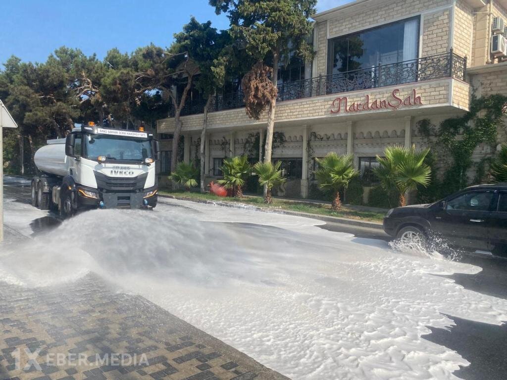 Bu gün Bakının 556 küçəsi yuyuldu