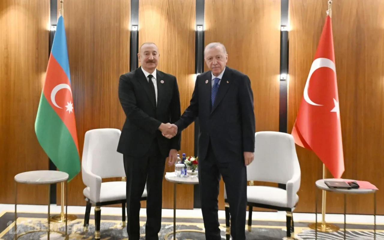 İlham Əliyev Ərdoğanla görüşdü
