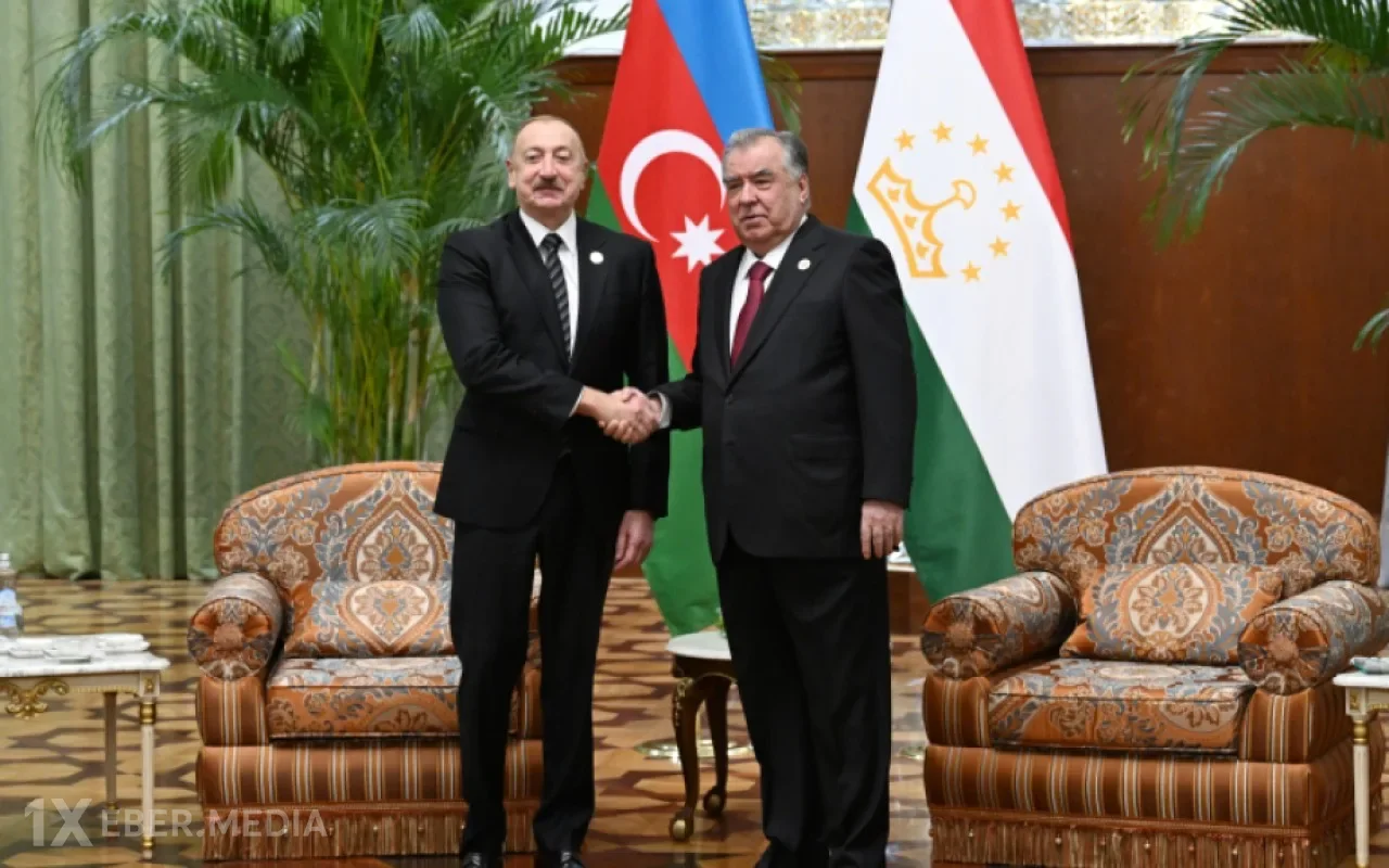 İlham Əliyev Tacikistan Prezidentini təbrik etdi