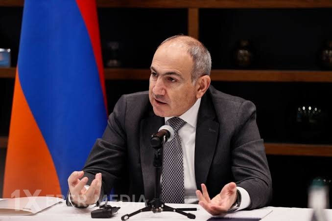Paşinyan məktəblərdə “cəhalət” problemini gündəmə gətirdi
