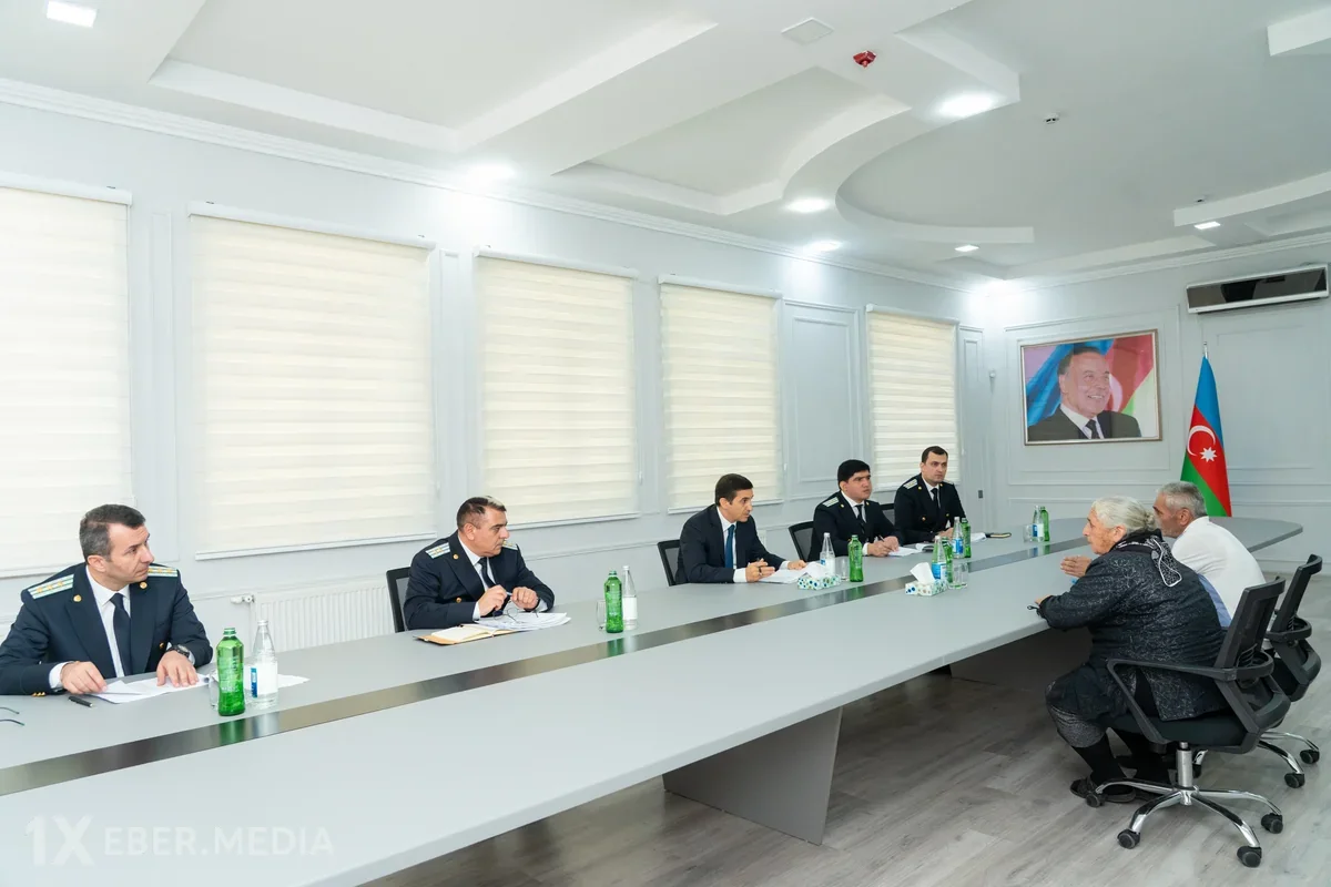 Fərid Əhmədov Yevlaxda vətəndaşları qəbul edib