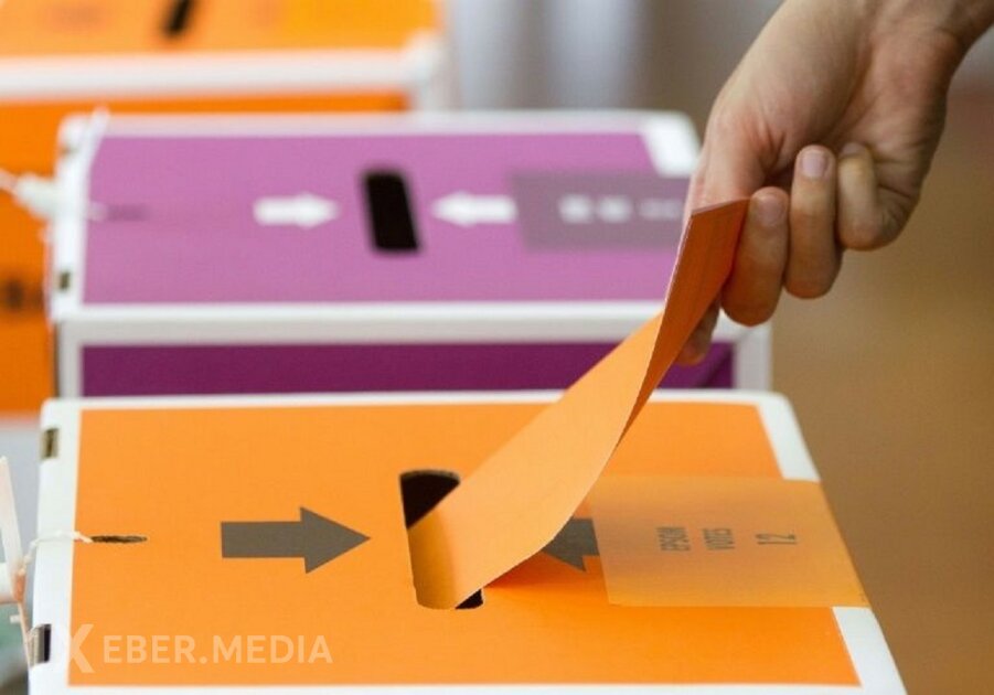 Yeni Zelandiyada seçki yarışı qızışır