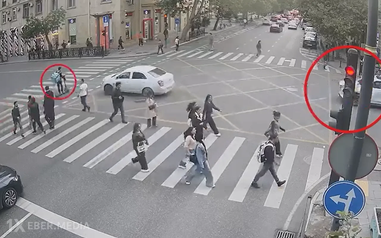 Bakıda skuter və motosikletin iştirakı ilə baş verən qəzalar - VİDEO