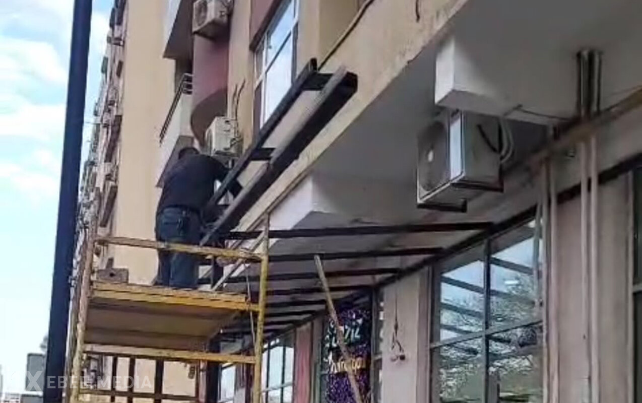 Yasamalda səkiyə qanunsuz müdaxilə aradan qaldırıldı