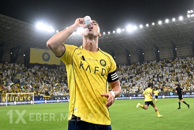 Ronaldo mineral su biznesinə 10 milyon avro yatırır
