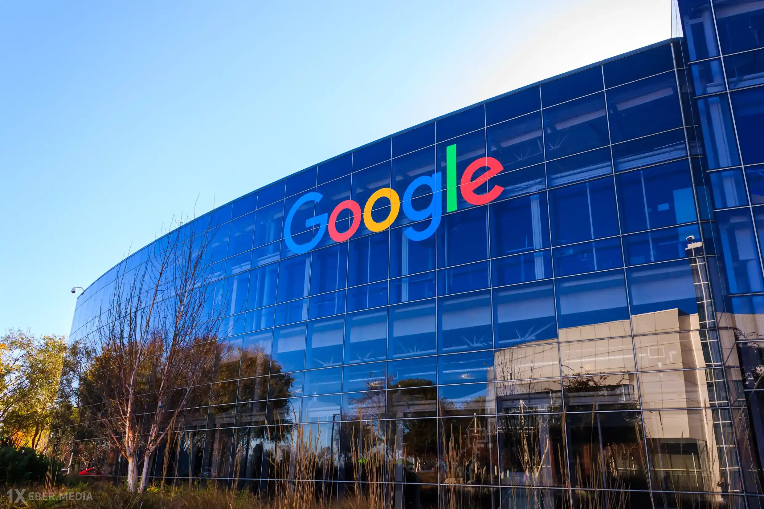 “Google”a qarşı 1 milyard funtluq iddia